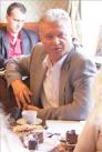 Олександр Соколов пив чай в "Інтермеццо".