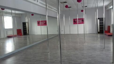 Зал для персональных занятий Pole Dance "L'Dance Studio"