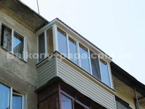 Козацкая - Балкон "под ключ" с крышей