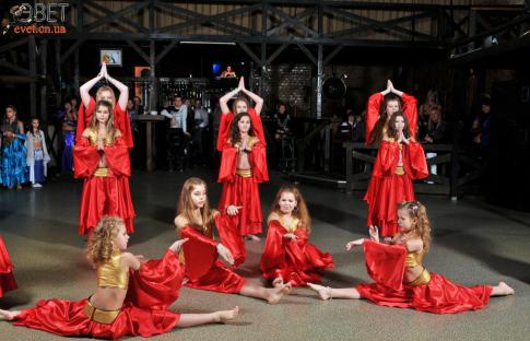 Восточные танцы для детей в Чернигове в школе танцев Эвет. http://evet.cn.ua Подари себе восточную сказку!