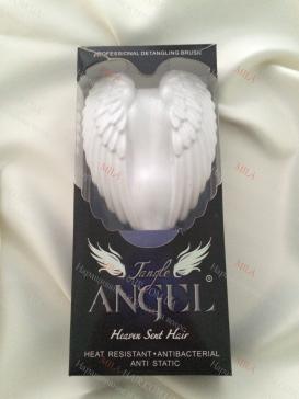 Цена 230 грн TANGLE TEEZER ANGEL - комбинация обычной расчески с технологией Тизер. Отличная расческа для использования дома, удобная ручка и красивая форма. Отлично подходит для наращенных волос!